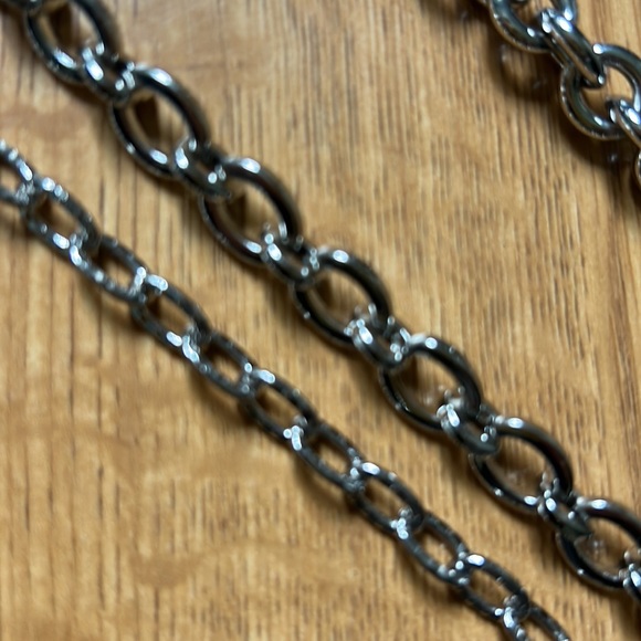 LS 5th style in the DIY collection of necklaces. 4 chains silver plated rhodium - Picture 12 of 14